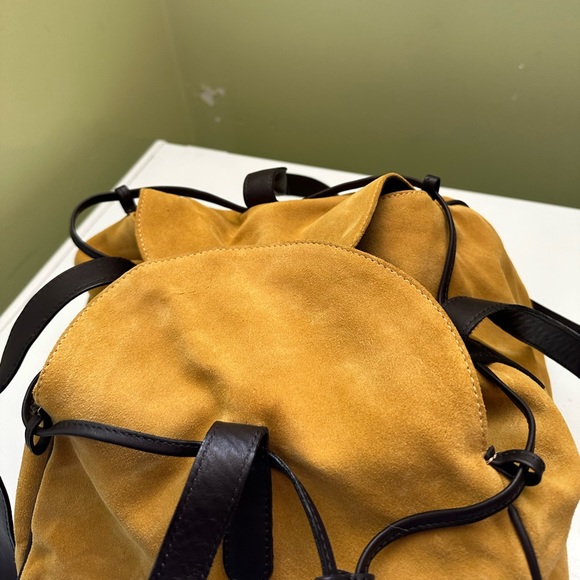 Pigra vintage made in Italy mustard suede bucket bag with 4 different flaps - Picture 2 of 5